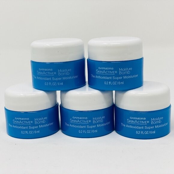 Garnier Other - 15 pk Garnier SkinActive Moisture Bomb 2oz Per NEW